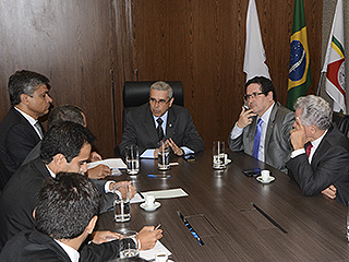 O presidente Herbert Carneiro vem tentando auxiliar a busca de um acordo entre as partes