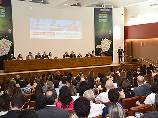 O seminário debate como temas a conciliação e a mediação como ações preferenciais do combate à cultura do litígio