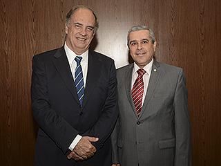 O juiz Cançado Trindade foi recebido pelo presidente do TJMG, desembargador Herbert Carneiro