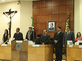 Solenidade, presidida pelo desembargador do TJ-PI Edvaldo Moura, foi realizada no Tribunal Regional Eleitoral do Piauí