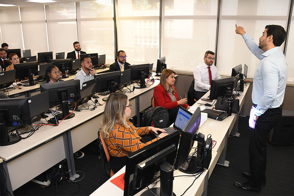 Curso do sistema eproc é promovido pelo TJMG