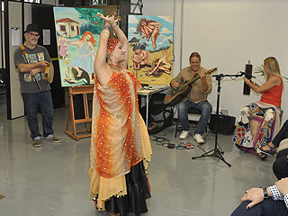 Apresentação levou manifestações de dança étnica contemporânea ao público