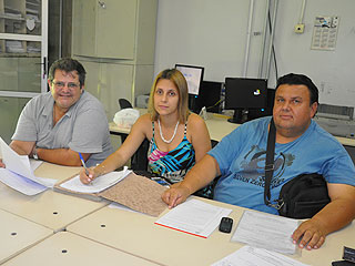 Apesar das dificuldades, os oficiais Carlos, Flávia e Geraldo elogiam o ambiente de trabalho e o relacionamento em equipe