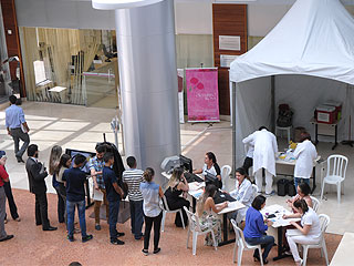 Um estande da Fundação Hemominas para o cadastramento de doadores foi instalado em unidades do TJMG durante da Semana do Servidor