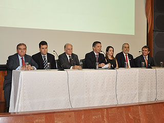 Representantes de instituições envolvidas na realização da audiência de custódia assinaram portaria que regulamenta a prática em comarcas do interior