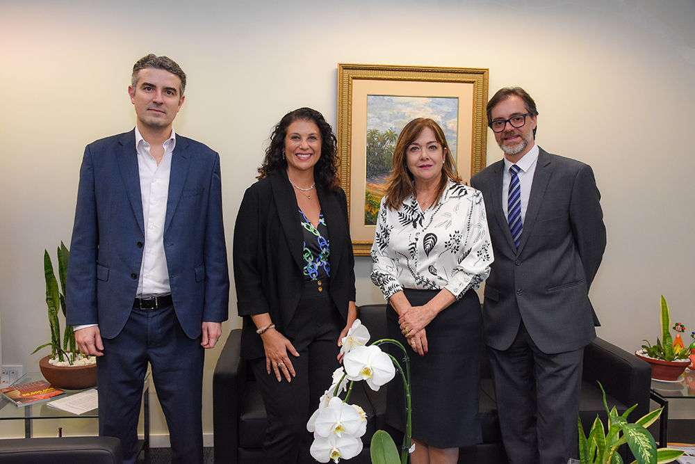 Not-Ana-Paula-Caixeta-recebe-visitas.jpg