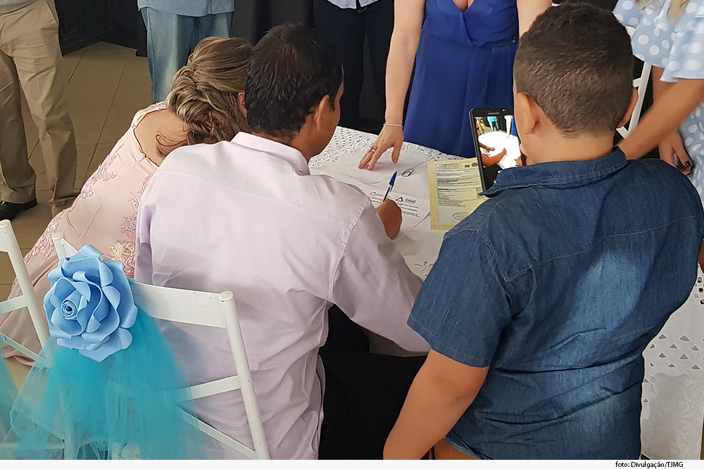 noticia02-cejusc-casamento-araguari-28.05.19.jpg