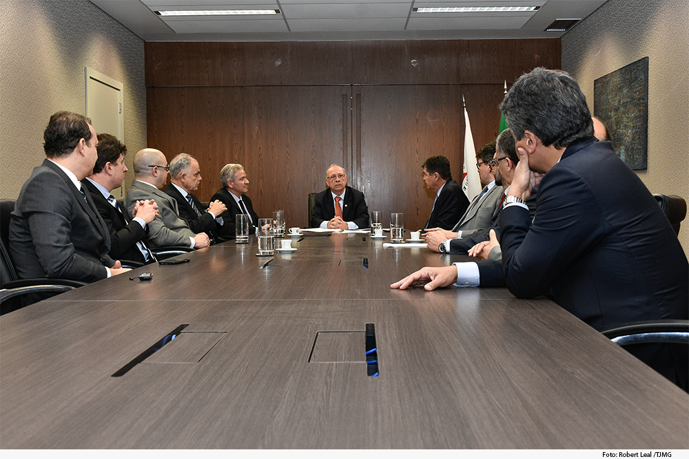 noticia3-assinatura-tramita_ao-direta-de-inqueritos.jpg
