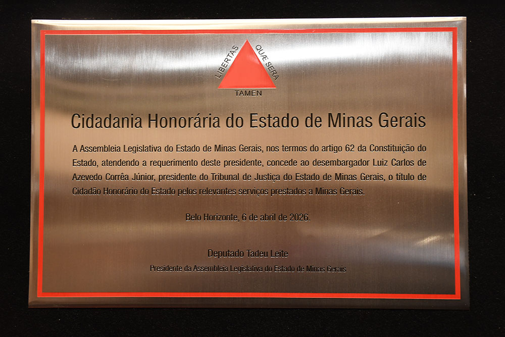 Not-Pres-Correa-Junior-recebe-titulo-de-Cidadao-Honorario-12.jpg