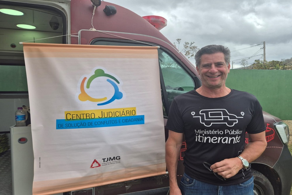 Not Cejusc Lambari - promotor de Justiça Rolando Carabolante