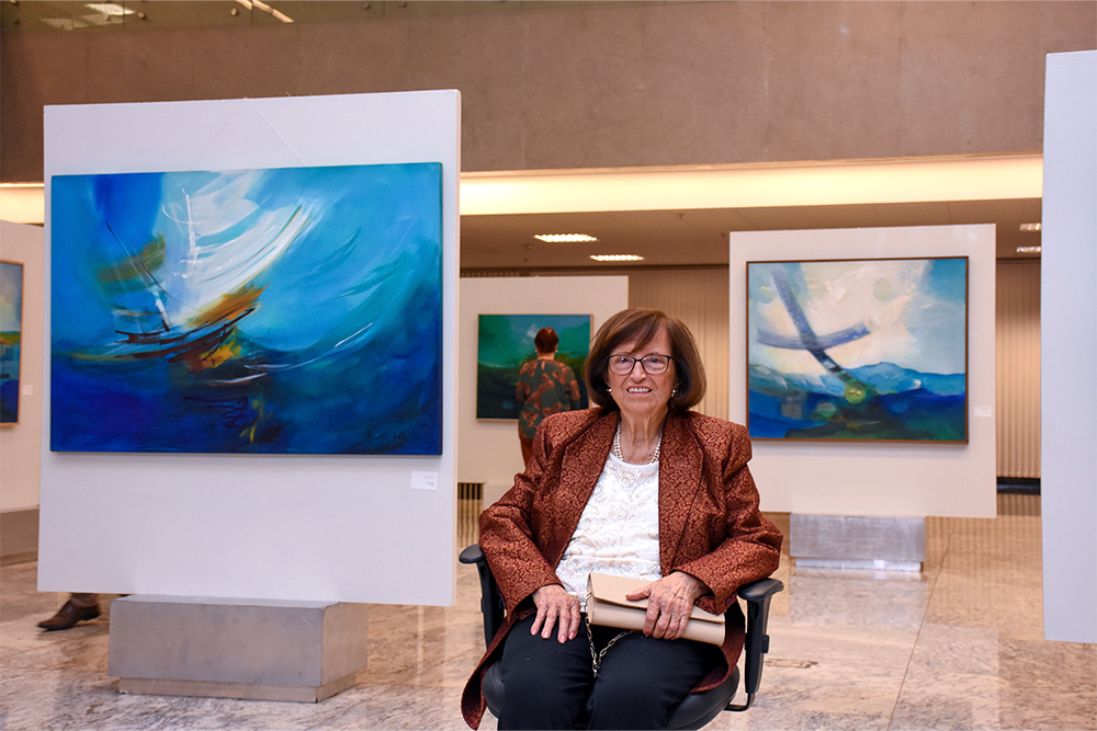 Not---Abertura-da-exposicao-Universo-de-Cores_-da-art.-Maria-Helena._6.jpg