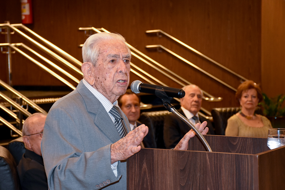 Not---Des-Jose-Fernandes-Filho-lanca-o-livro-Minha-Candeia.4.jpg