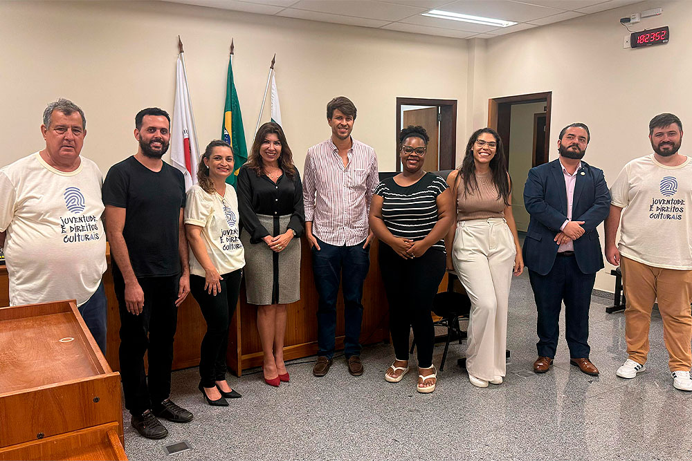 Not---Visita-do-Parlamento-Jovem-ao-Forum-de-Leopoldina-1.jpg