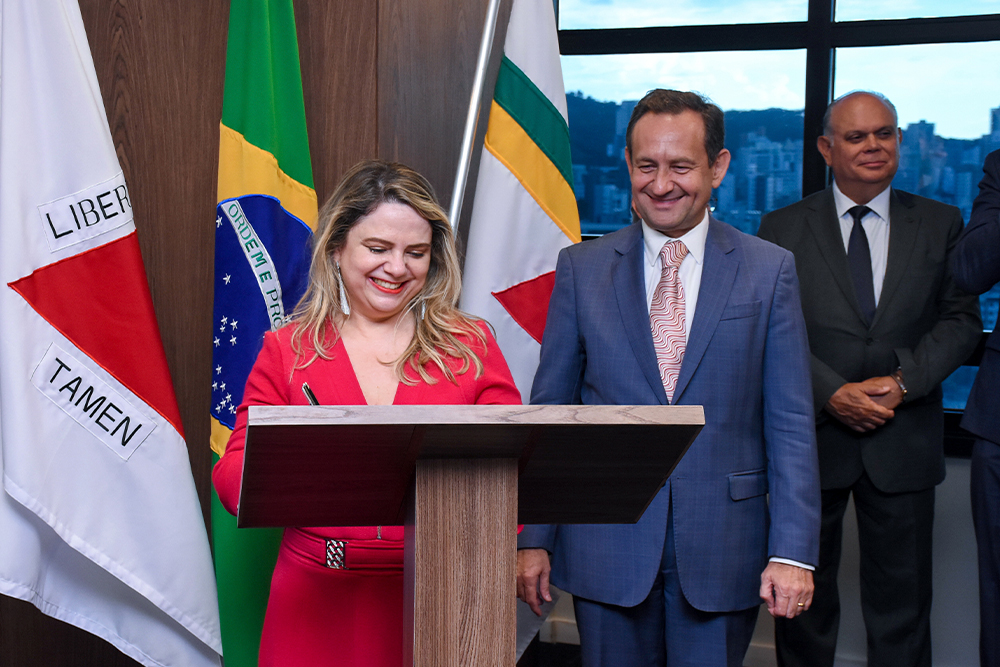 Not---Posse-das--juizas-Fabiana-Cunha-Pasqua-e-Maria-Luiza-de-Andrade.3.jpg