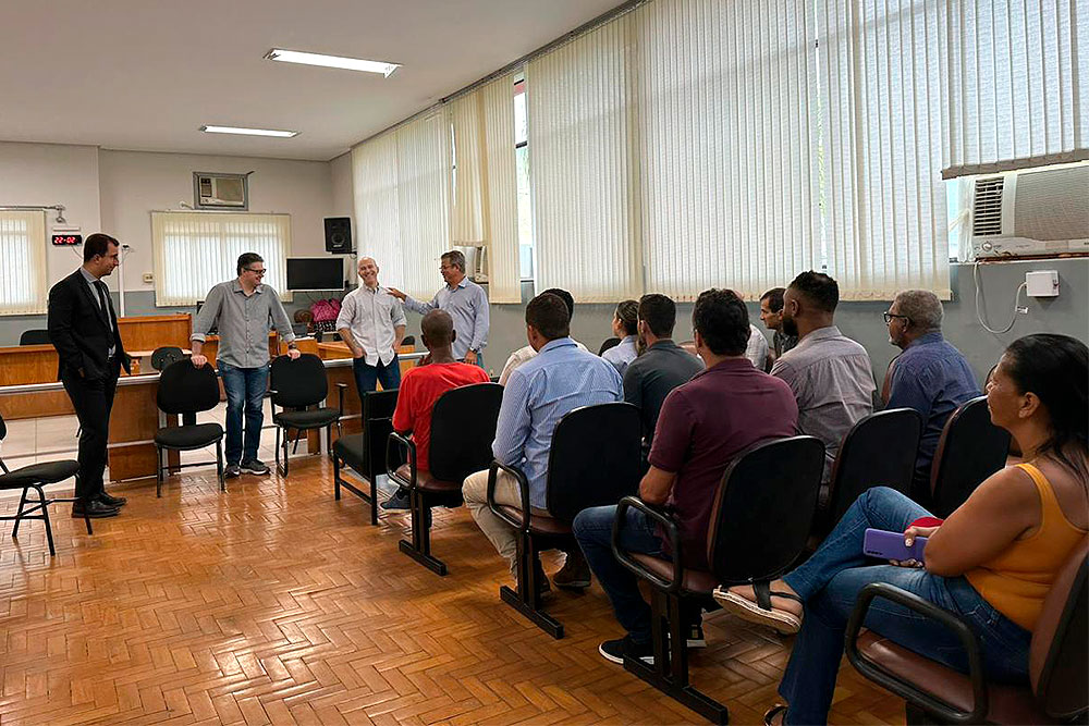 Not---Visita-comissao-de-assuntos-fundiarios7.jpg