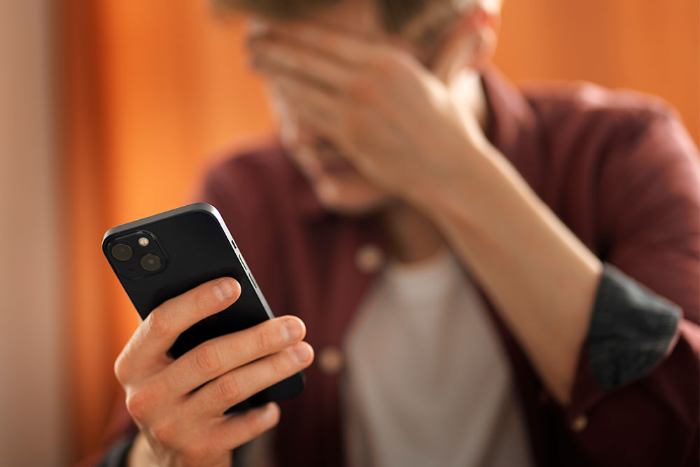Not-1---Celular-Hackeado.jpg