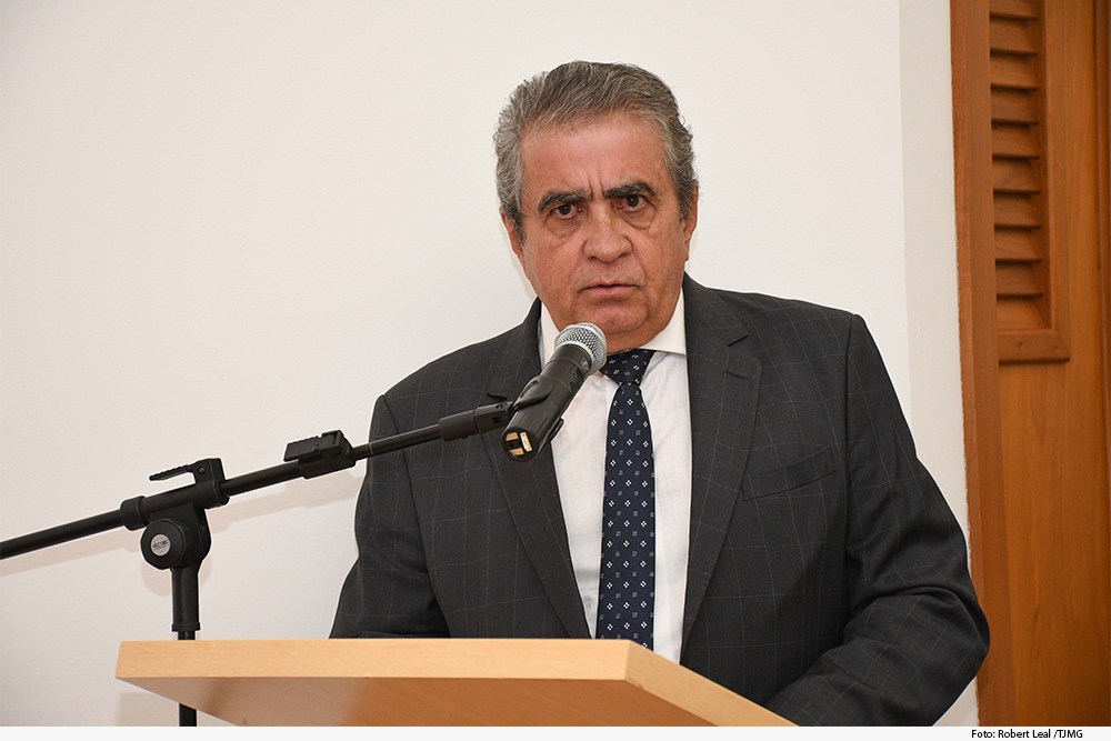 foto do desembargador Amauri Pinto Ferreira
