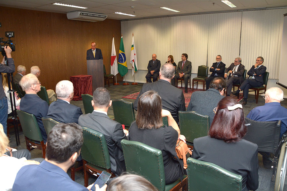 Not---Entrega-de-medalha-comemorativa-dos-300-anos-comarca-do-Serro18.jpg