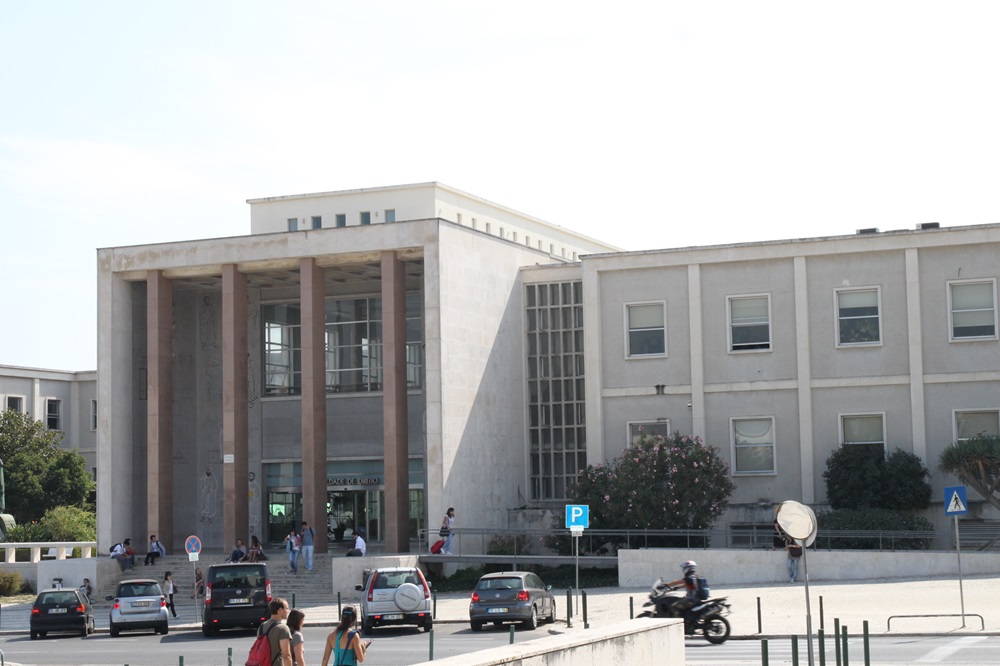 Not Faculdade de Direito da Universidade de Lisboa.jpg