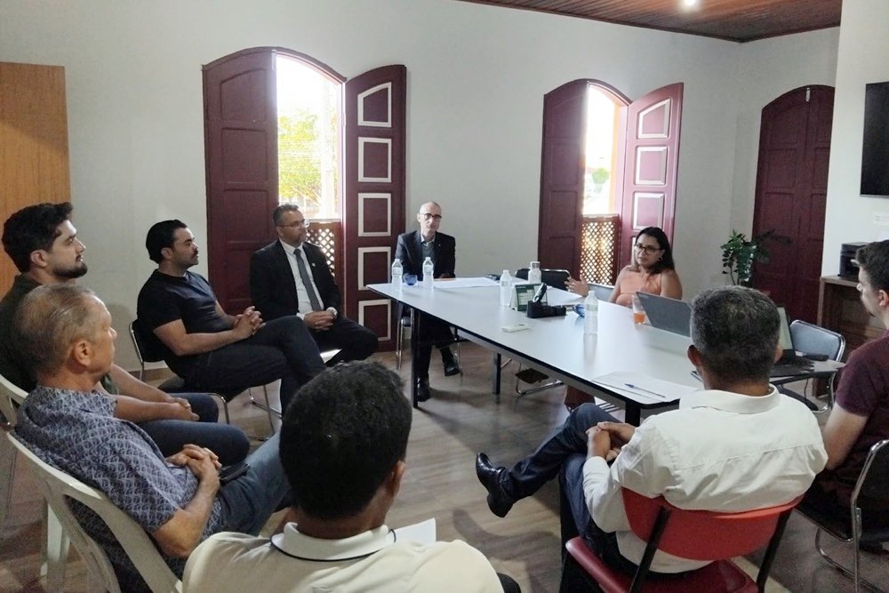 Not Reuniao Interinstitucional em Minas Novas 3.jpg