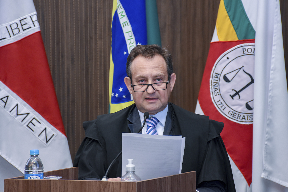 Not---Cerimonia-de-despedida-do-Desembargador-Moacyr-Lobato._8.jpg