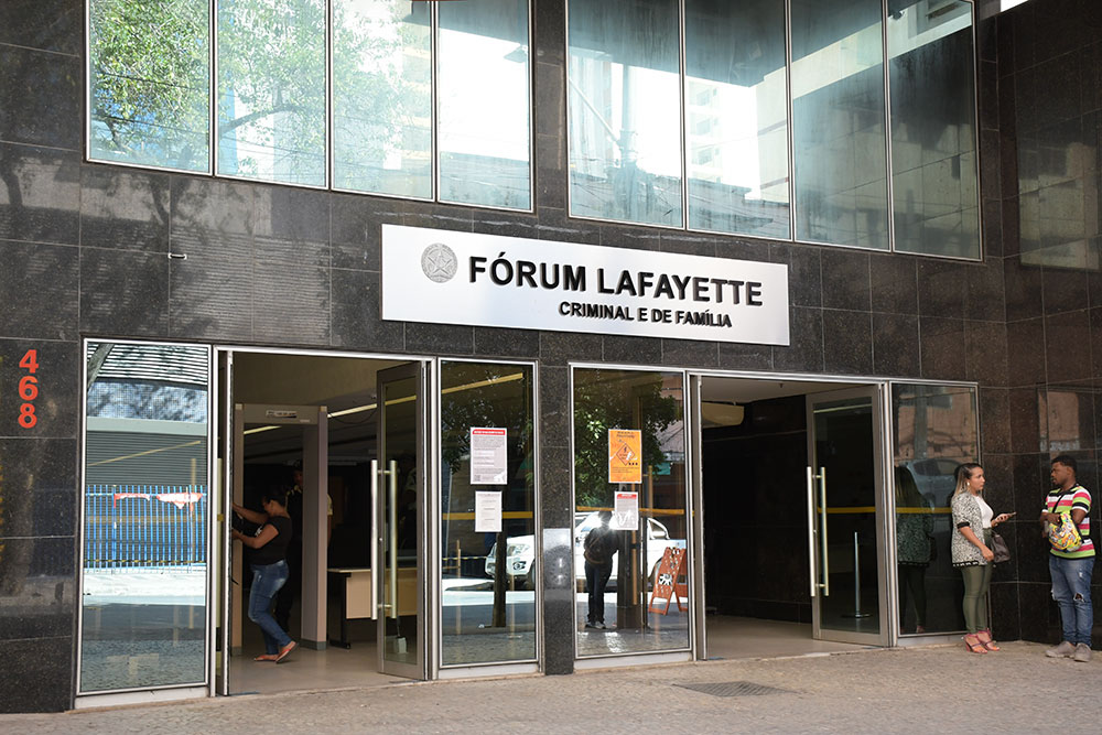 Not-ForumLafayette-RuaMatoGrosso.jpg