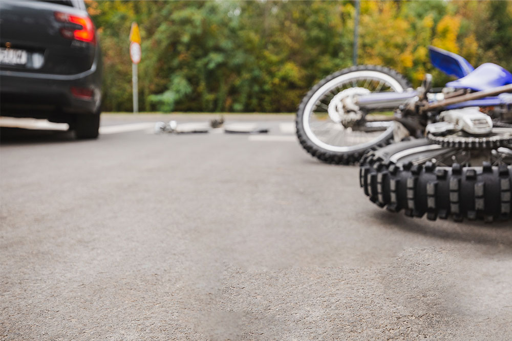 Not-1---Acidente-carro-e-moto.jpg