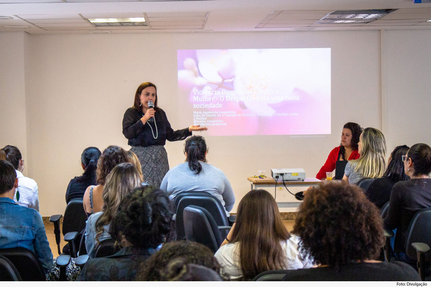 not-palestra-Maria-Consentino-violencia-contra-mulher-12.03.jpg