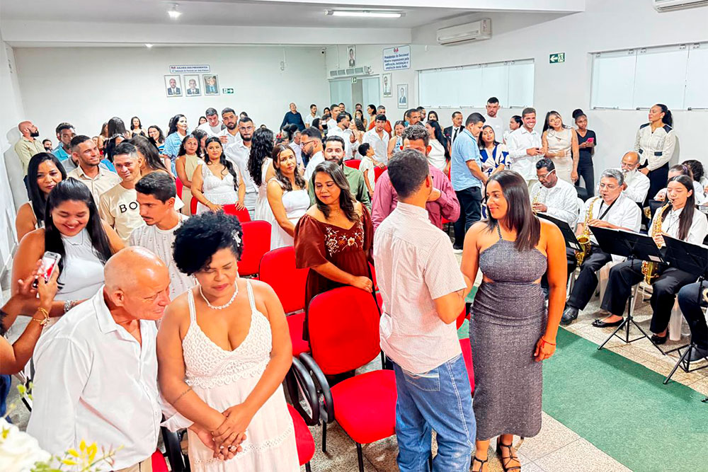 Not-Casamento-comunitario-em-Joao-Pinheiro.jpg