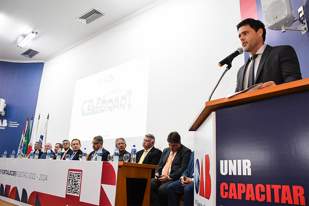 Not-homenagem-GovernadorValadares-juiz1.jpg
