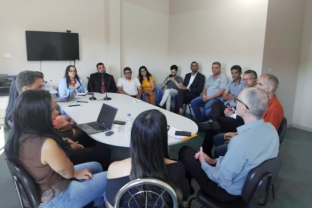Not Reuniao Interinstitucional em Minas Novas 4.jpg
