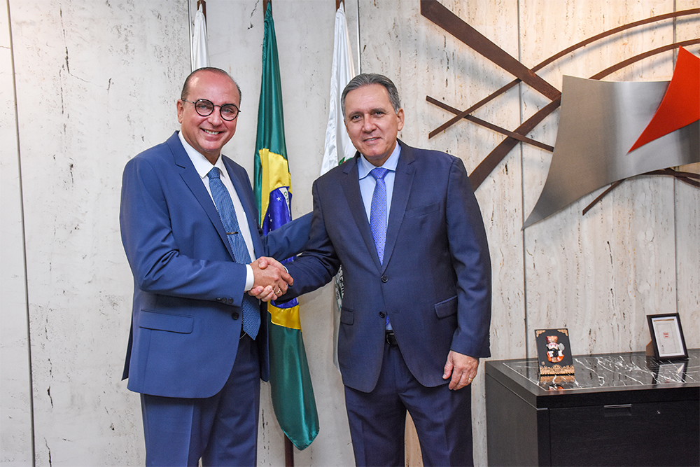 Not---Gov-em-exercicio-Jose-Arthur-com-Ministro-Afranio-Vilela.1.jpg