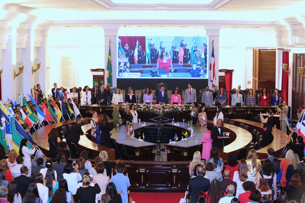 Not II Encontro Nacional de Mulheres na JR - Abre.JPG