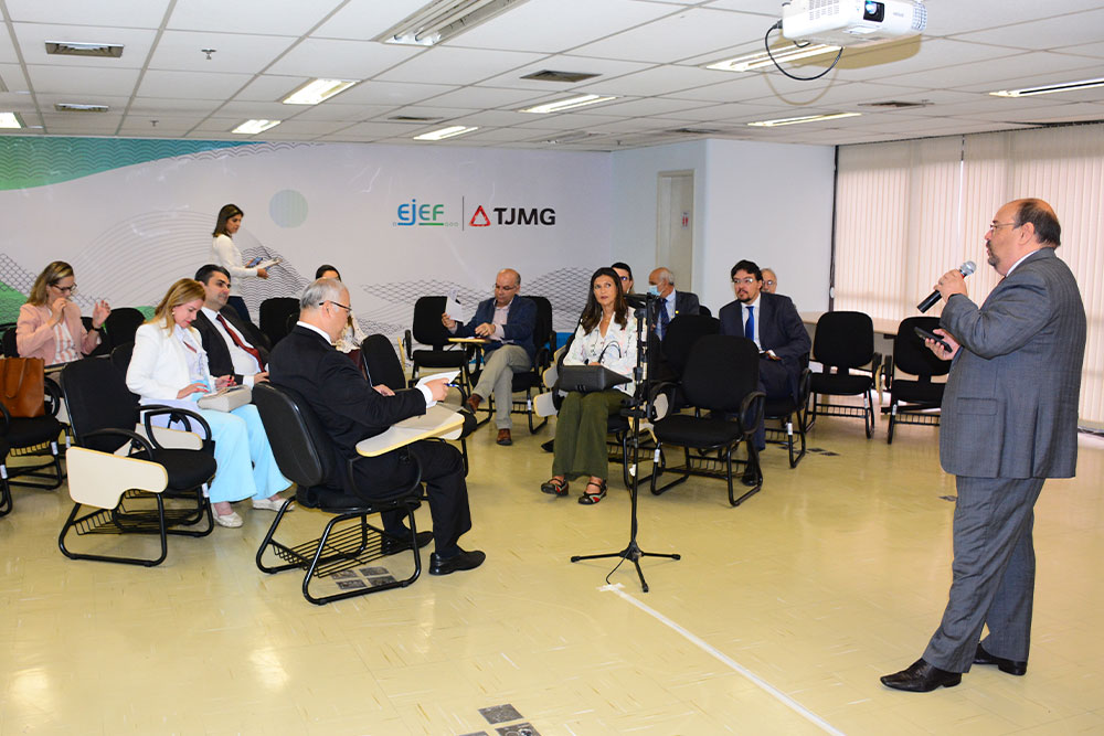 Not---Reuniao--comissao-de-saude_-Des.-Alexandre-Santiago-e-Conselheiro-do-CNJ.jpg