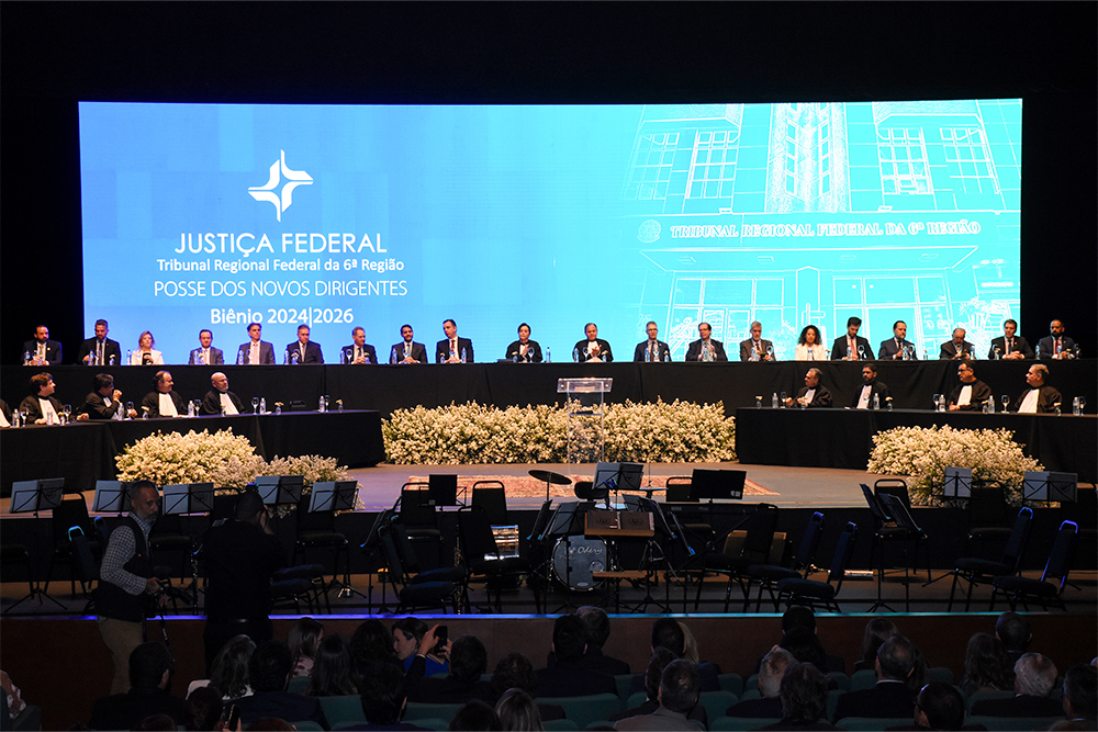Not---Posse-TRF6_-Pr.-Vallisney-de-Souza-Oliveira-e-Ricardo-Machado-Rabelo._2.jpg