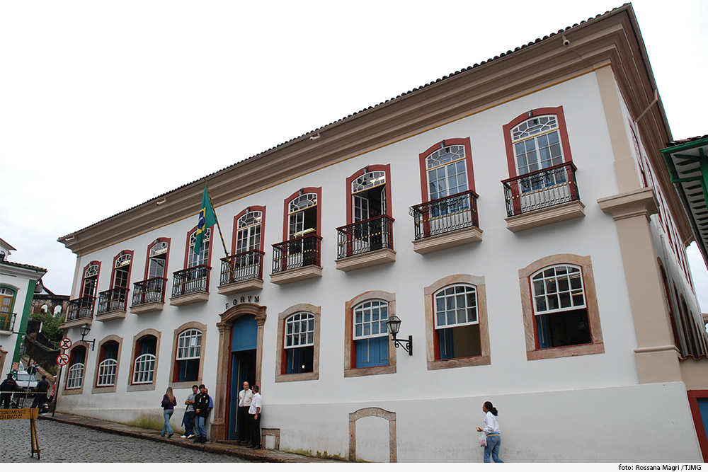 noticia-forum-de-ouro-preto.jpg