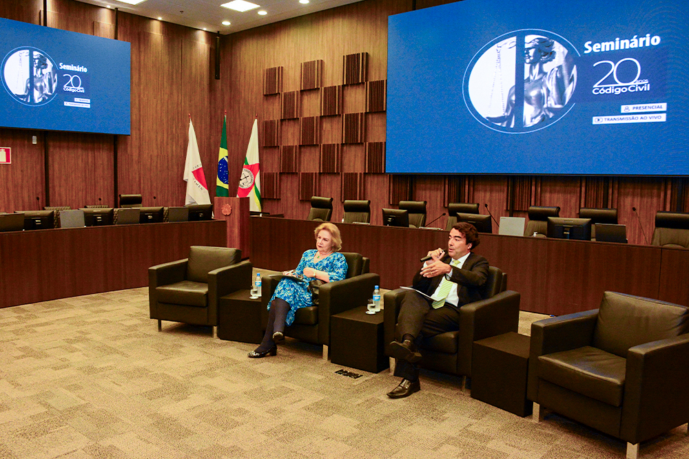 Not---Seminario-20-anos-Codigo-Civil---23--.jpg