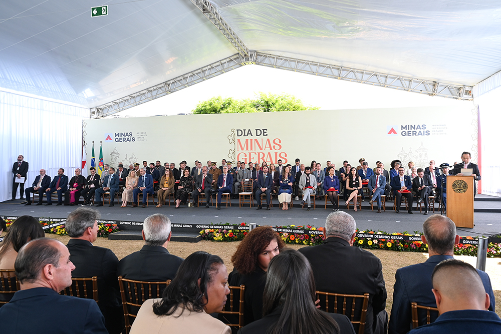 Not-4---Dia-de-Minas.jpg