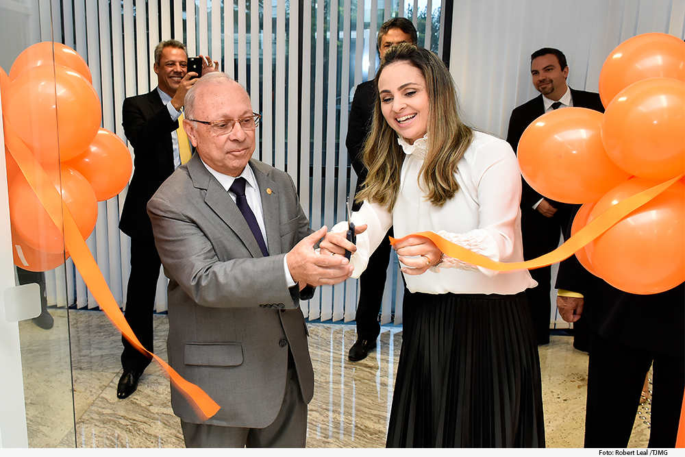 noticia-inaugura_ao-banco-itau.jpg