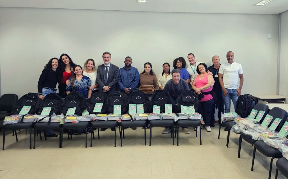 Not Entrega de Kits Escolares Uberaba.jpeg