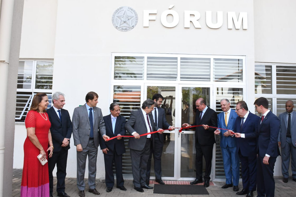 Not-3---Inaug.-Forum-Conceicao-das-Alagoas.jpg