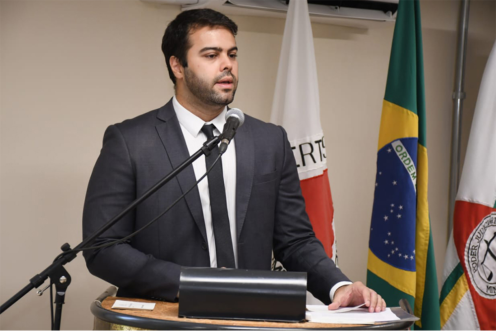 Not-4---Inaug.-Forum-Conceicao-das-Alagoas.jpg