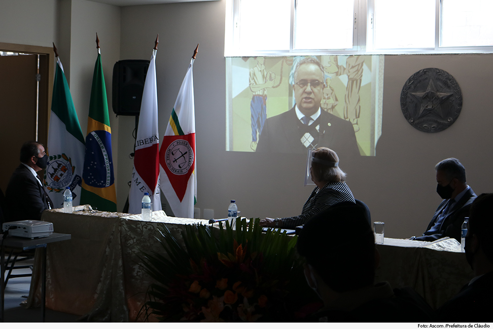 noticia5-inauguracao-forum-claudio-30.06.2020.jpg