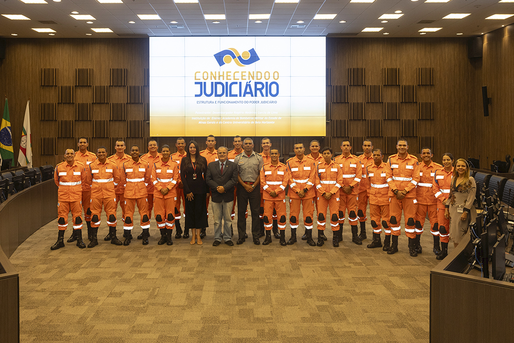 Not 1 Conhecendo o Judiciario Bombeiros.jpg