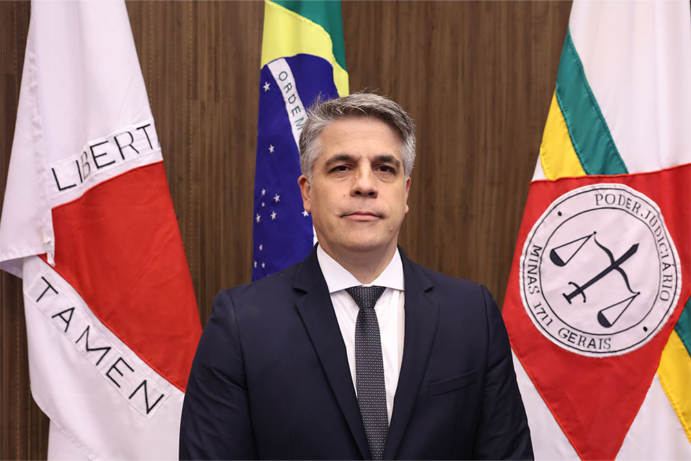 Not---Solenidade-de-Posse-do-Advogado-Luis-Eduardo-Alves-Pifano-como-Desembargador-6.jpg