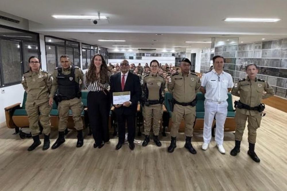 not maria penha escola.jpg