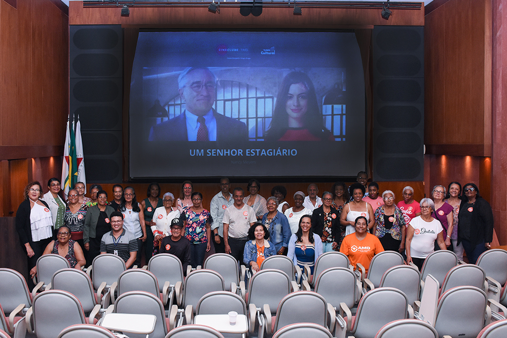 Not Cineclube Um Senhor Estagiario.3.jpg