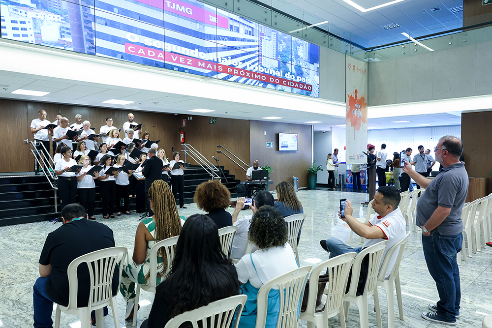 Not Intervalo Cultural com o Coral NAS Em Canto7.jpg
