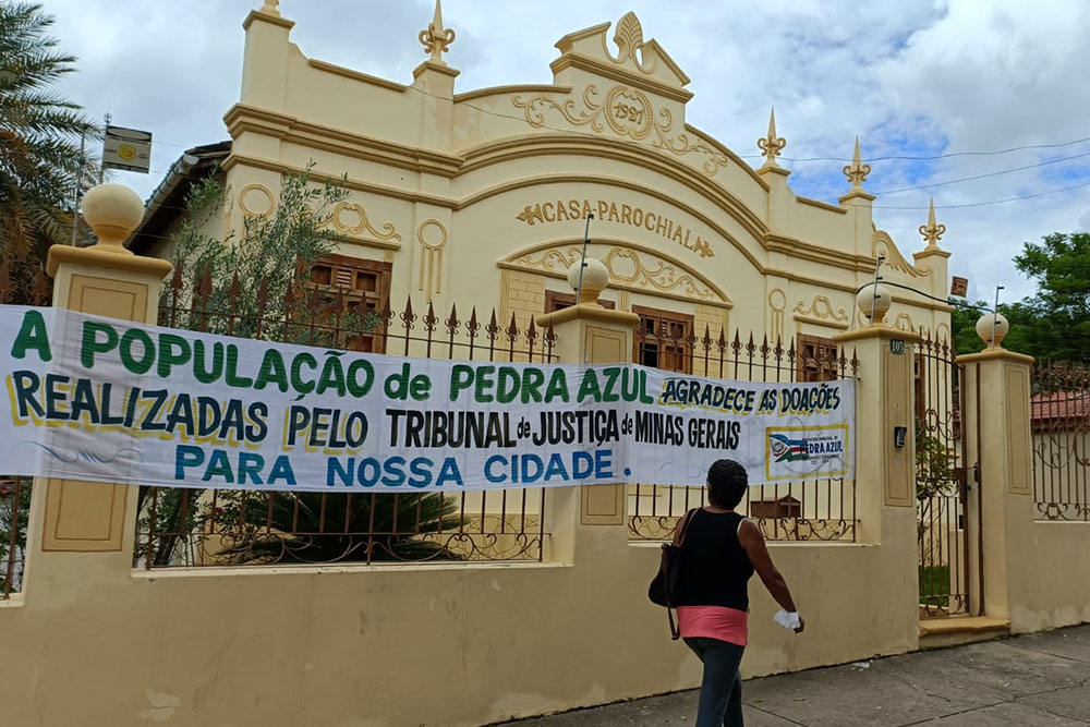 Not-PedraAzul.jpg