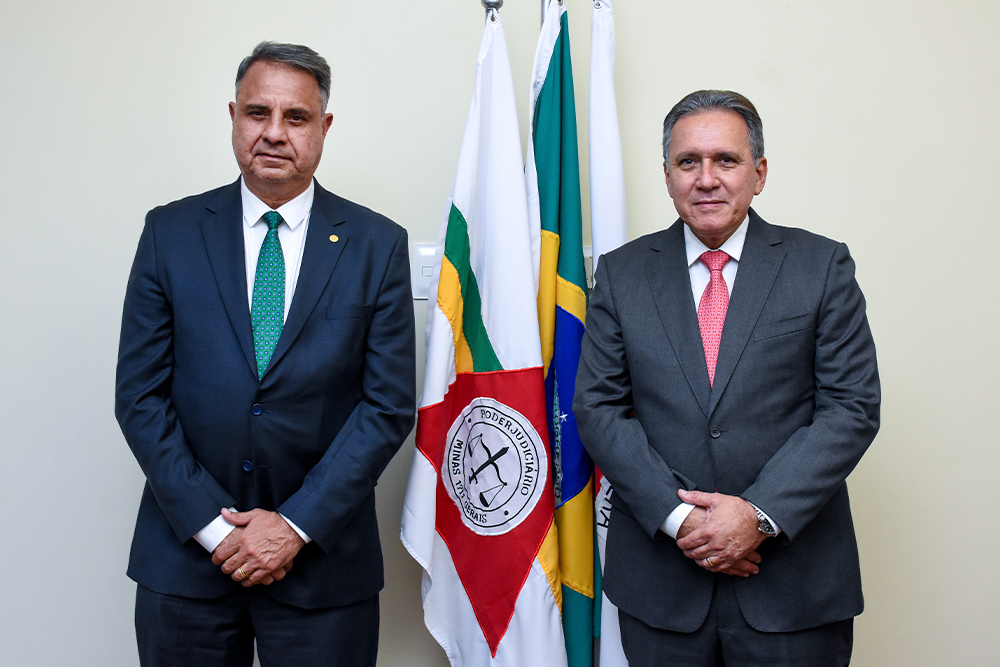 Not---Des-Estevao-Lucchesi-recebe-o-ministro-Afranio-Vilela.jpg